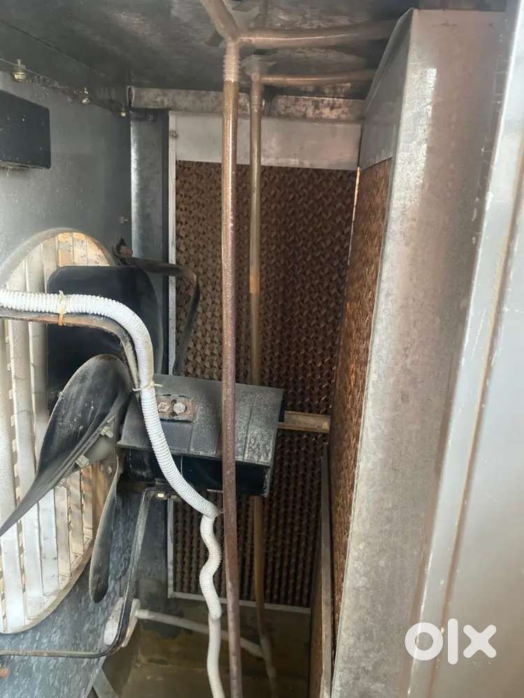 Grey colour cooler double pump with honey pad only 6 month working