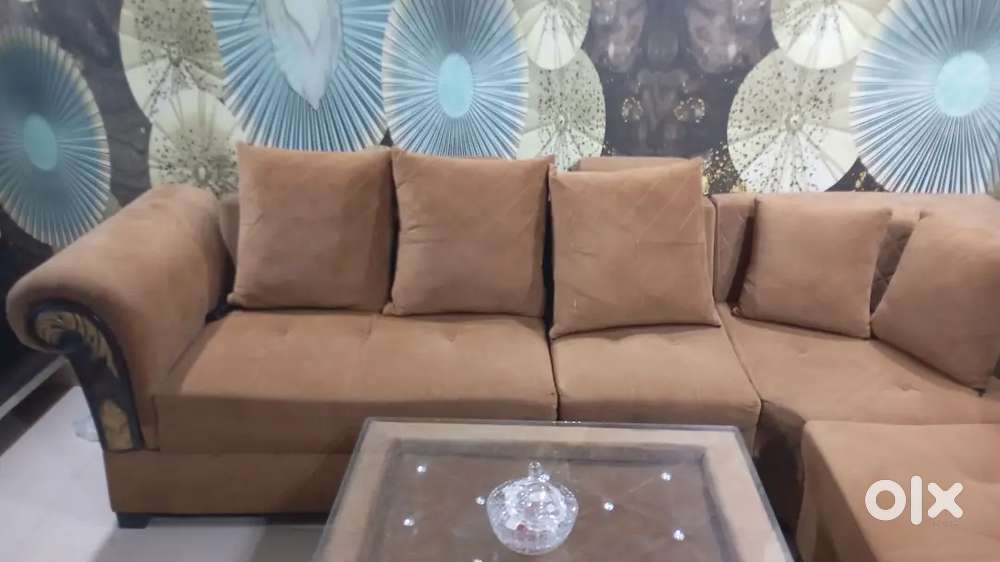 URGENT SALE OF SOFA SET LSHAPE WITH PUFFY
