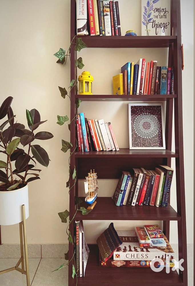 Sleek and stylish bookshelf