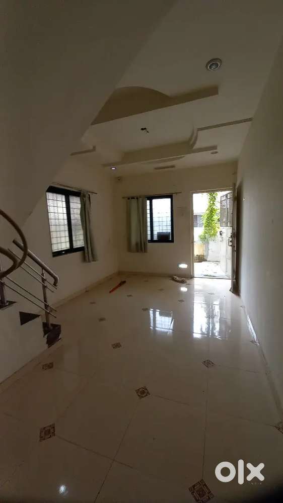 2 bhk सेमी फर्निश कॉर्नर रो हाऊस रेंट ने देणे कामटवाडा