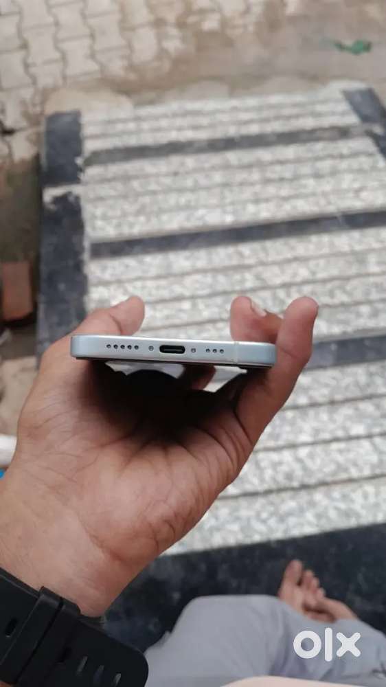 IPhone 15  128 varaint