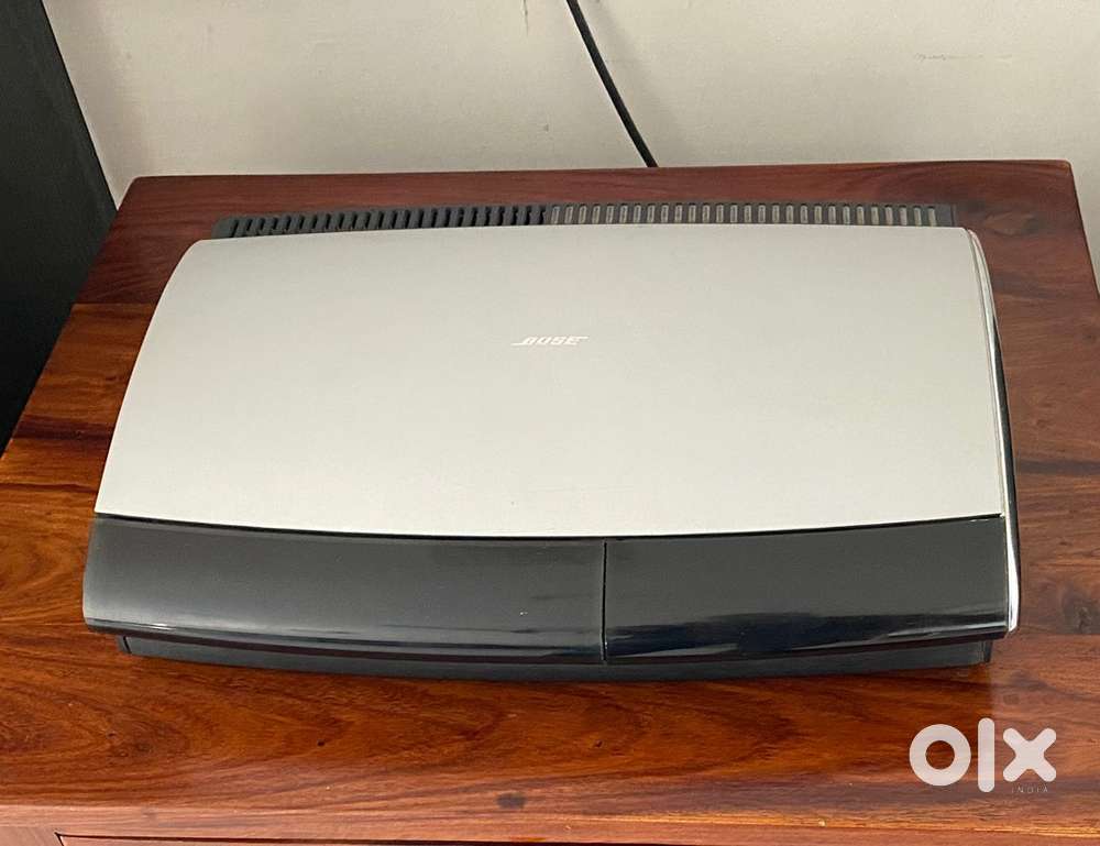 Bose lifestyle 48 with Jewel cube speakers.