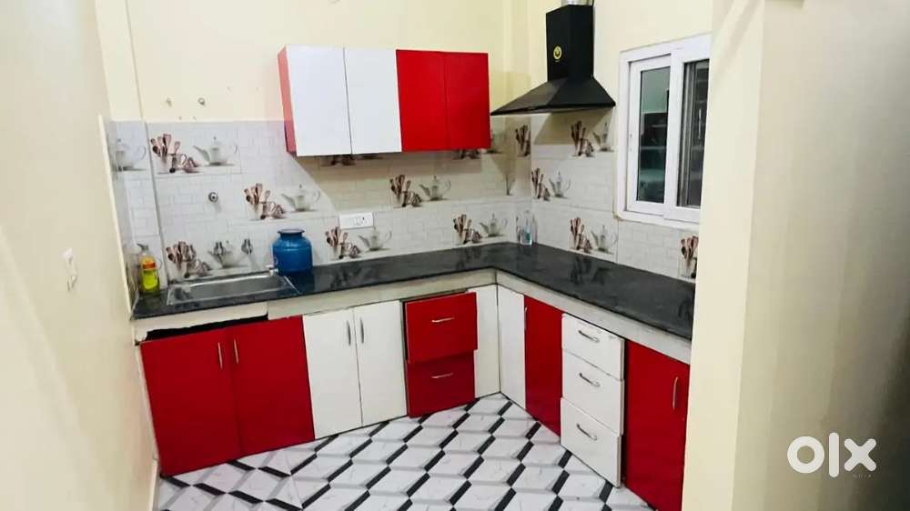 Fully independent house couple allowed