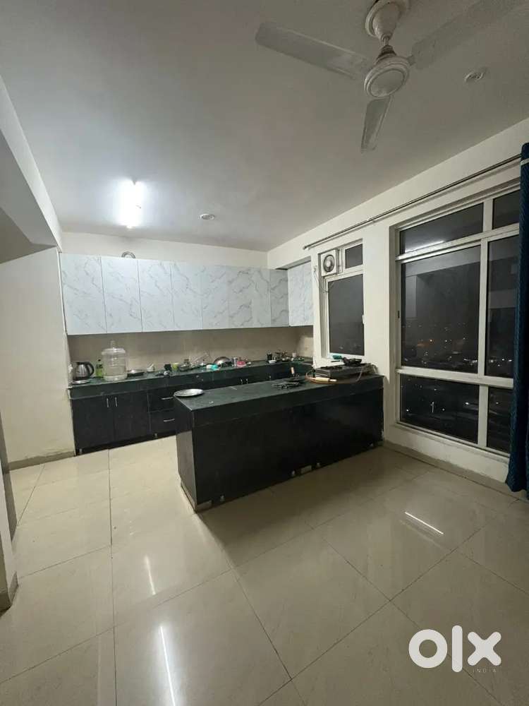 Available preoccupied room 15k