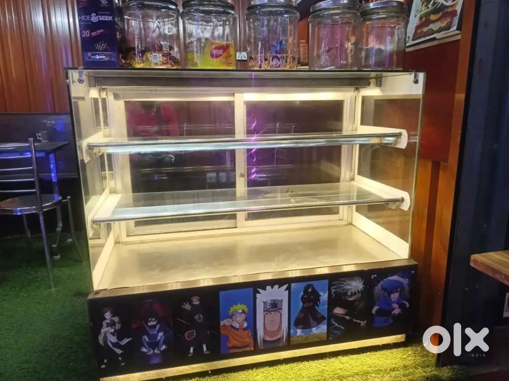 Display Container & Wooden Rack