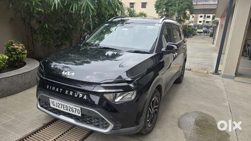 Kia Carens 2023 Petrol Semi Automatic