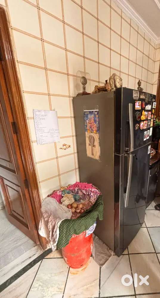 LG Fridge 310 liter