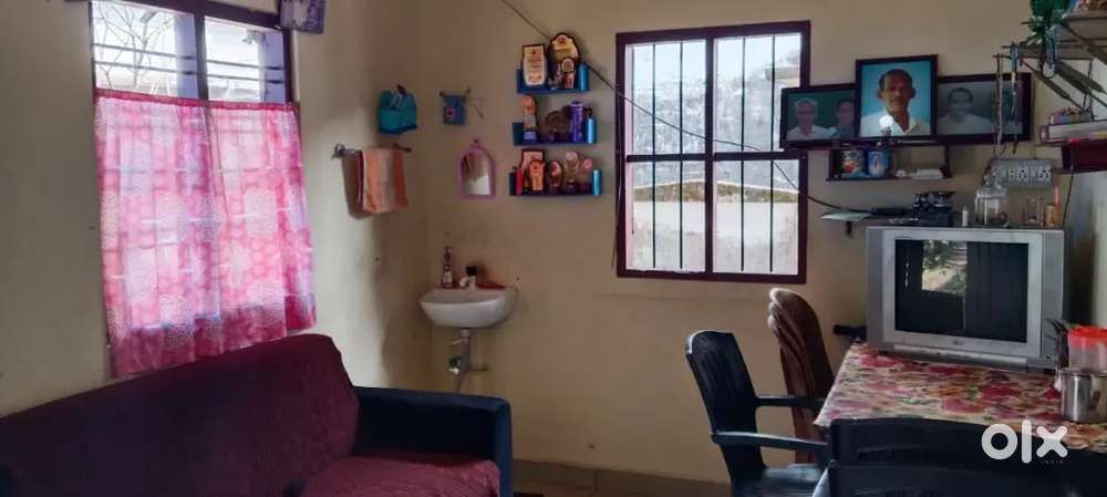 3.300 cent squar  plot 2 wheeler Acess