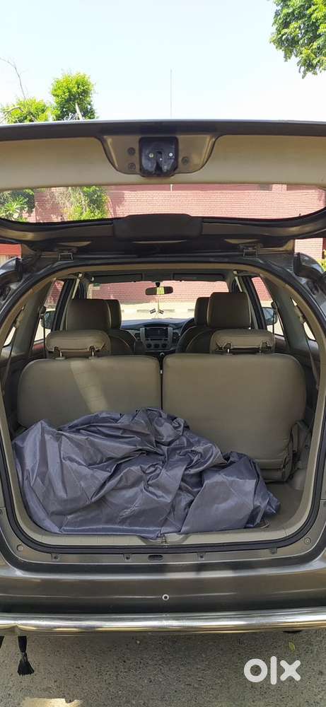 Toyota Innova 2012 Diesel Well Maintained