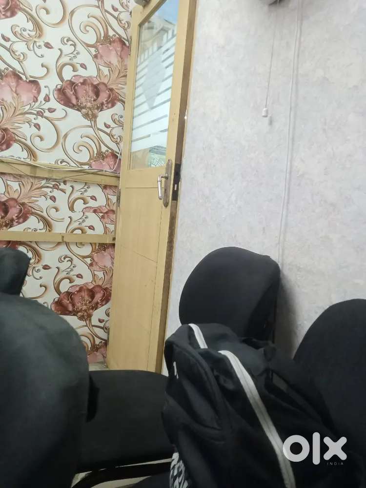 Tellecalling,Coustomer handaling,Team leader