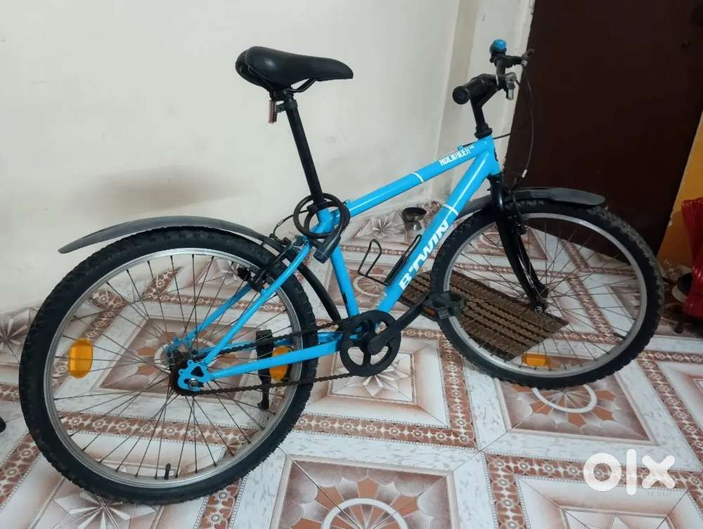 24 inch BTwin Rocrider light Blue Cycle good condition