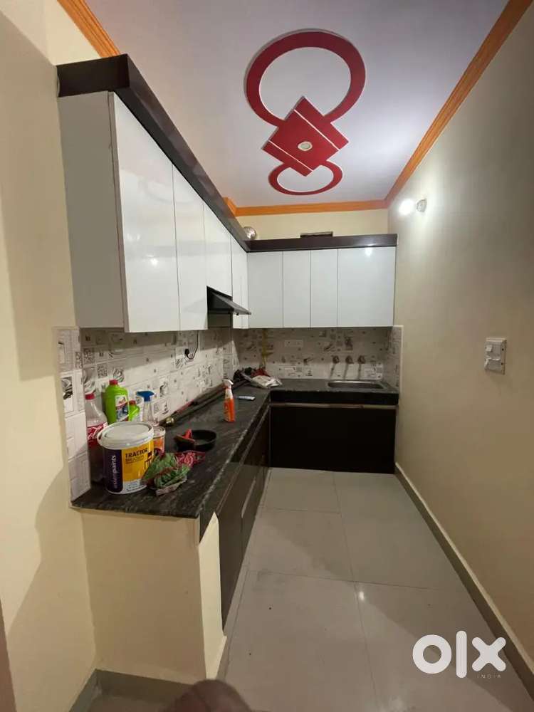 2bhk builder floor semi furnished independent in Dwarka mor metro