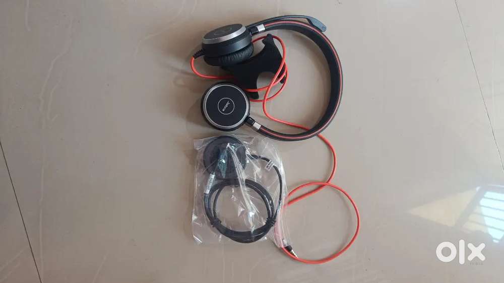 Jabra Evolve 40 UC Wired Over The Ear Headset with Mic (Black)