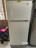 Double door refridgerator