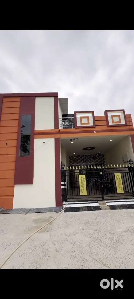 Luxurious house (near by temptations restaurant)