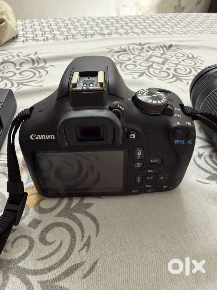 Canon EOS 1500D with additional lens 55-250mm