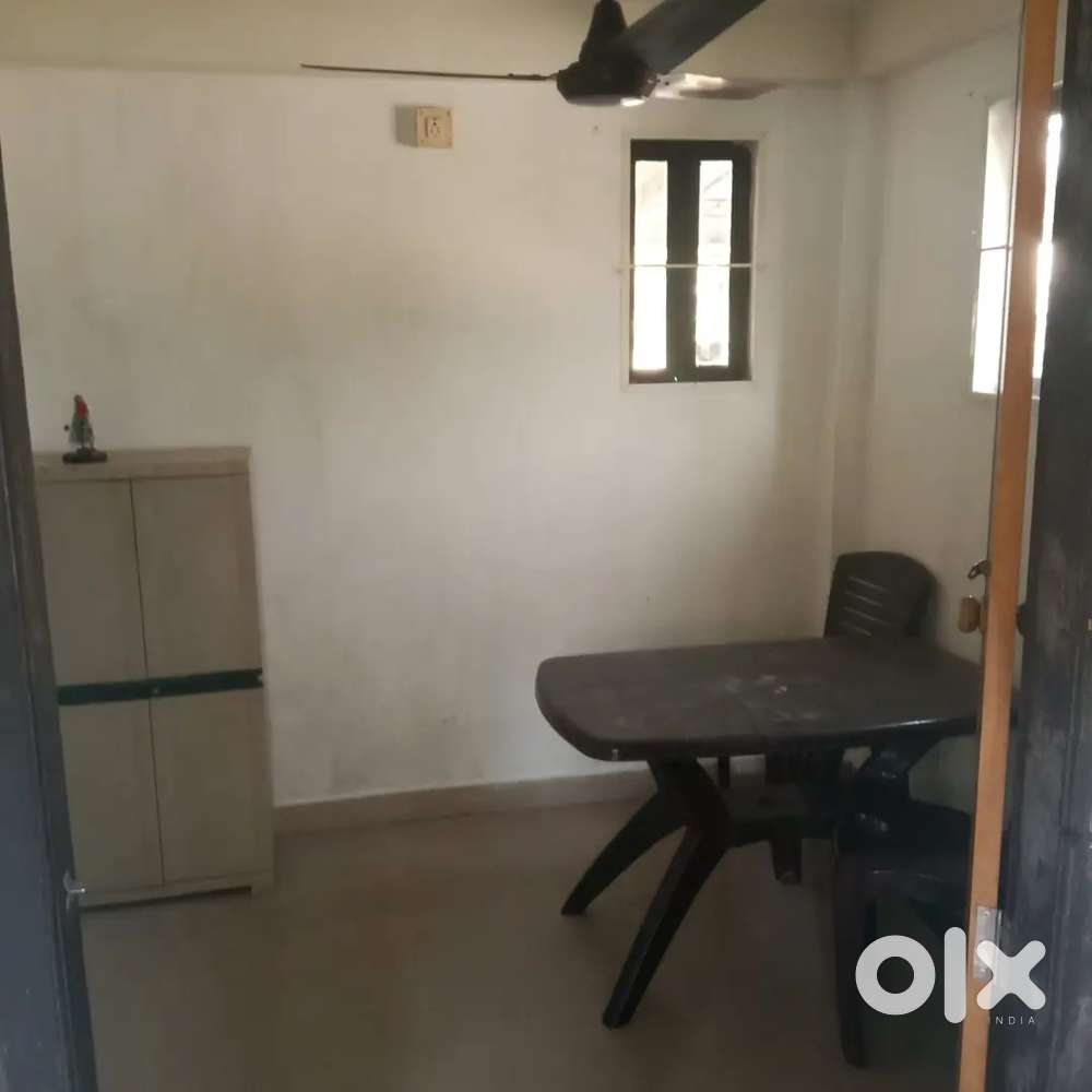 House in Gandhinagar kadavanthara
