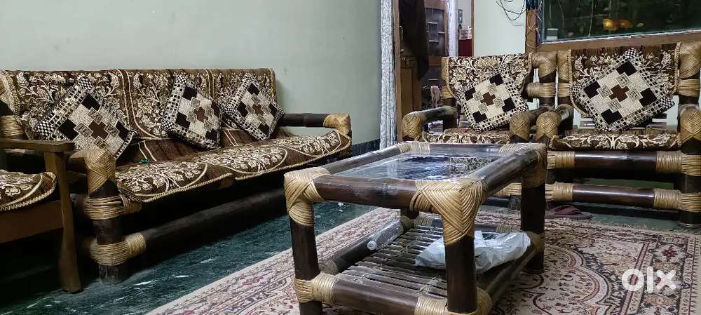 Handcrafted wooven sofa set