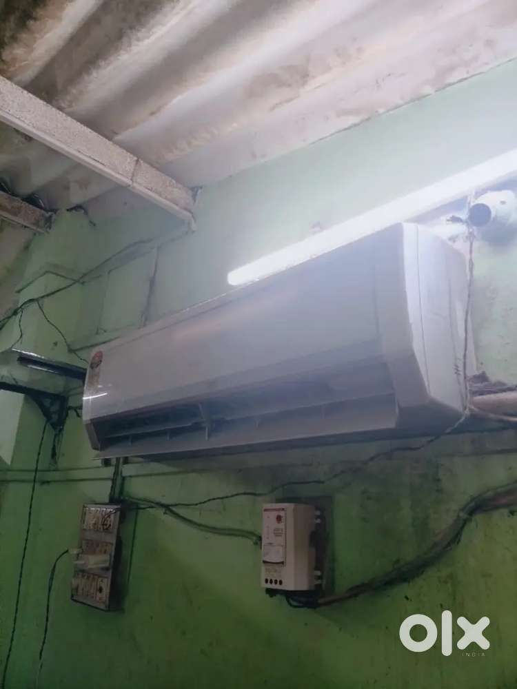 Onida ac good condition