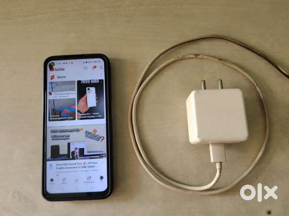 Realme 7 mobile & original charger for sale.