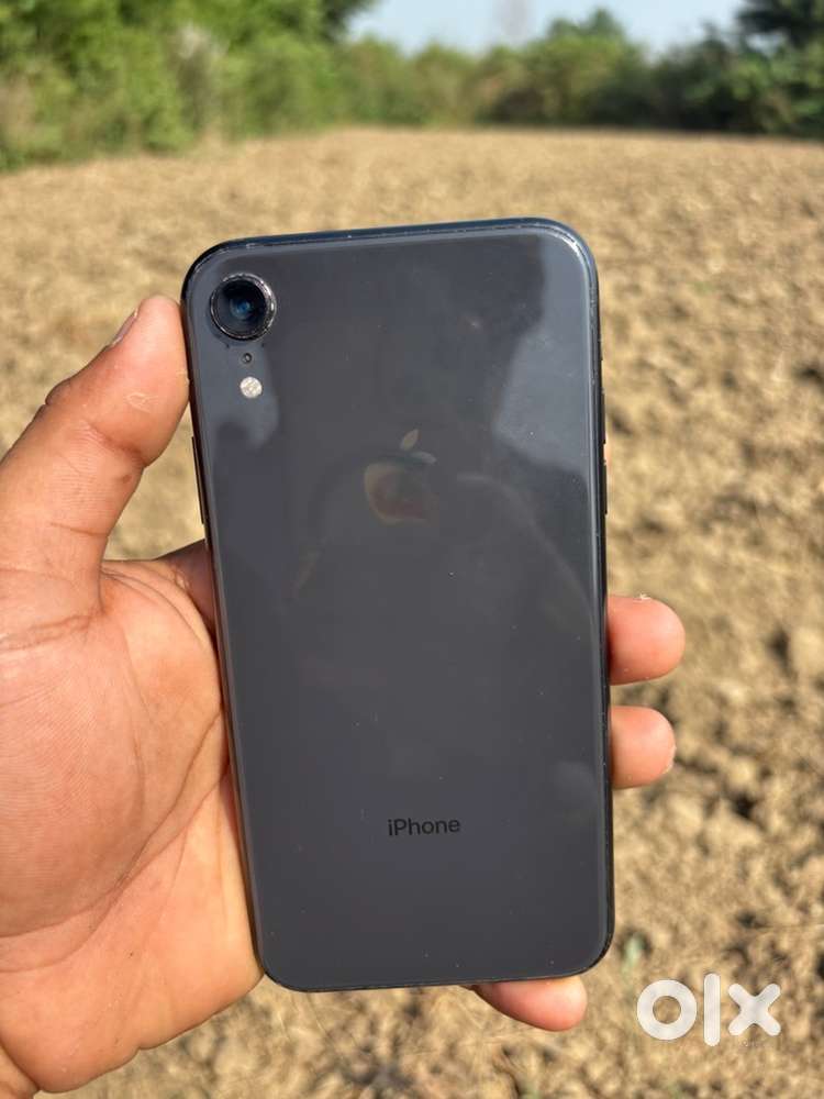 Price 12500 iPhone   XR