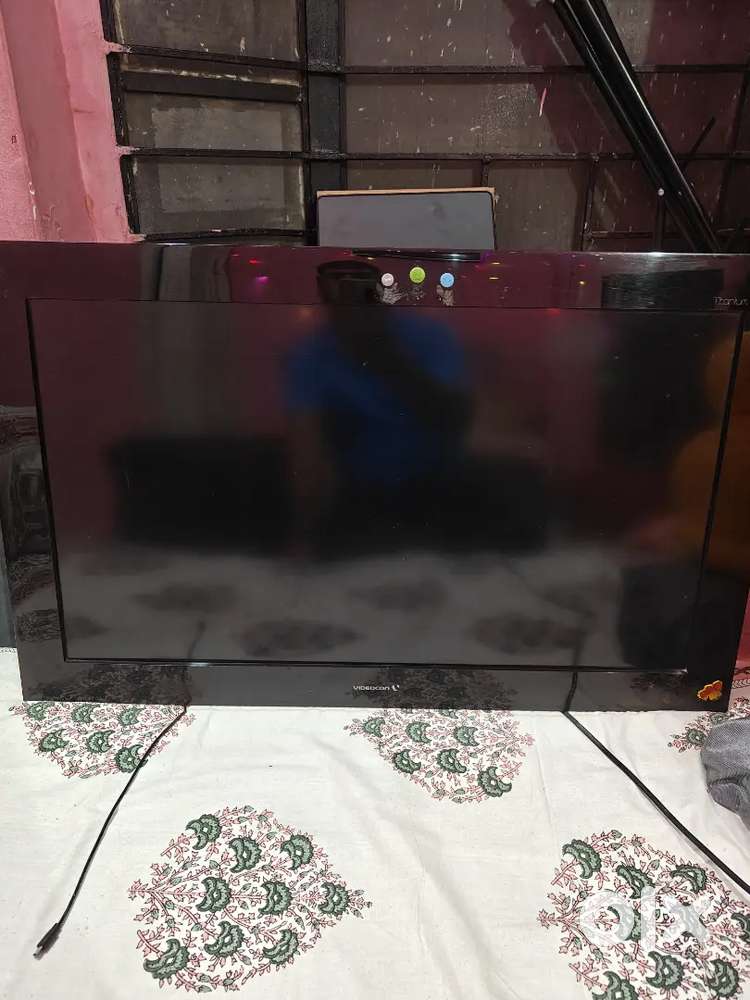 32 inch LED