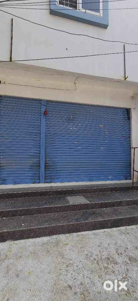 Shutter near nallala bavi