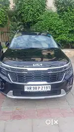 Kia Seltos Top Model 2024 Petrol less than 4000 Km Driven