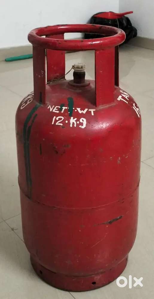 Empty gas cylinder