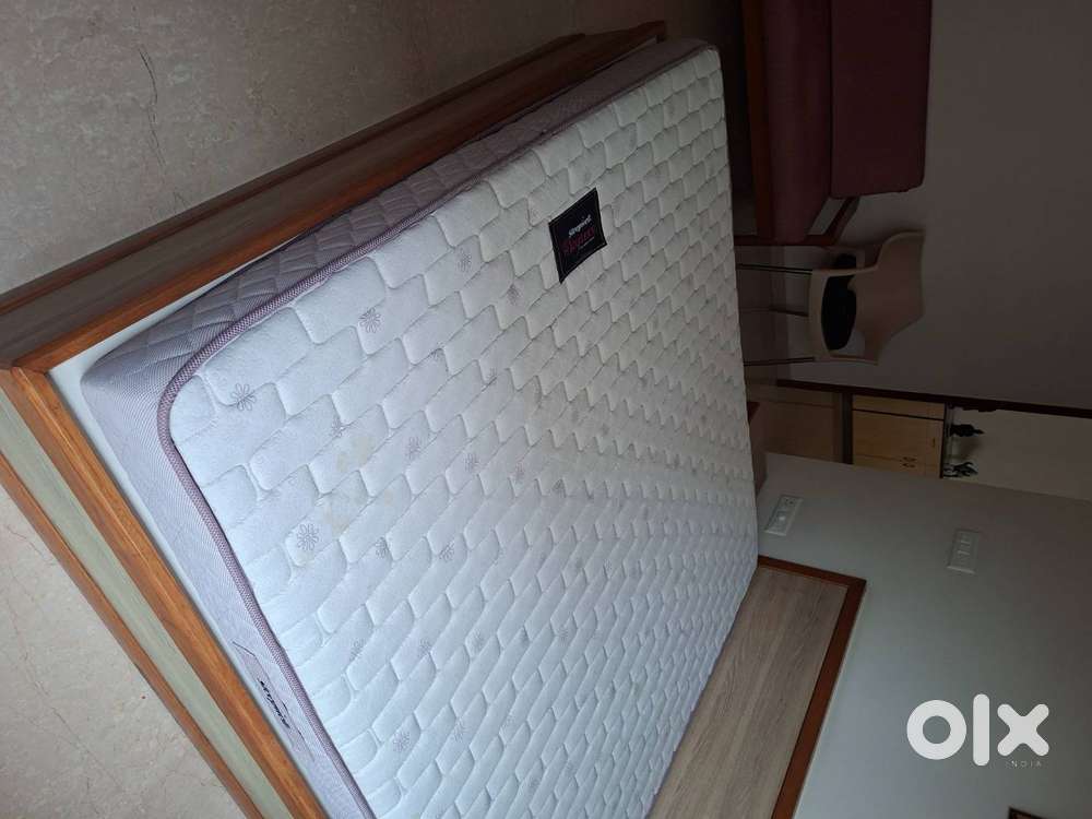 SLEEPWELL MATTRESS Elegance Model 78*72. Almost like NEW!!