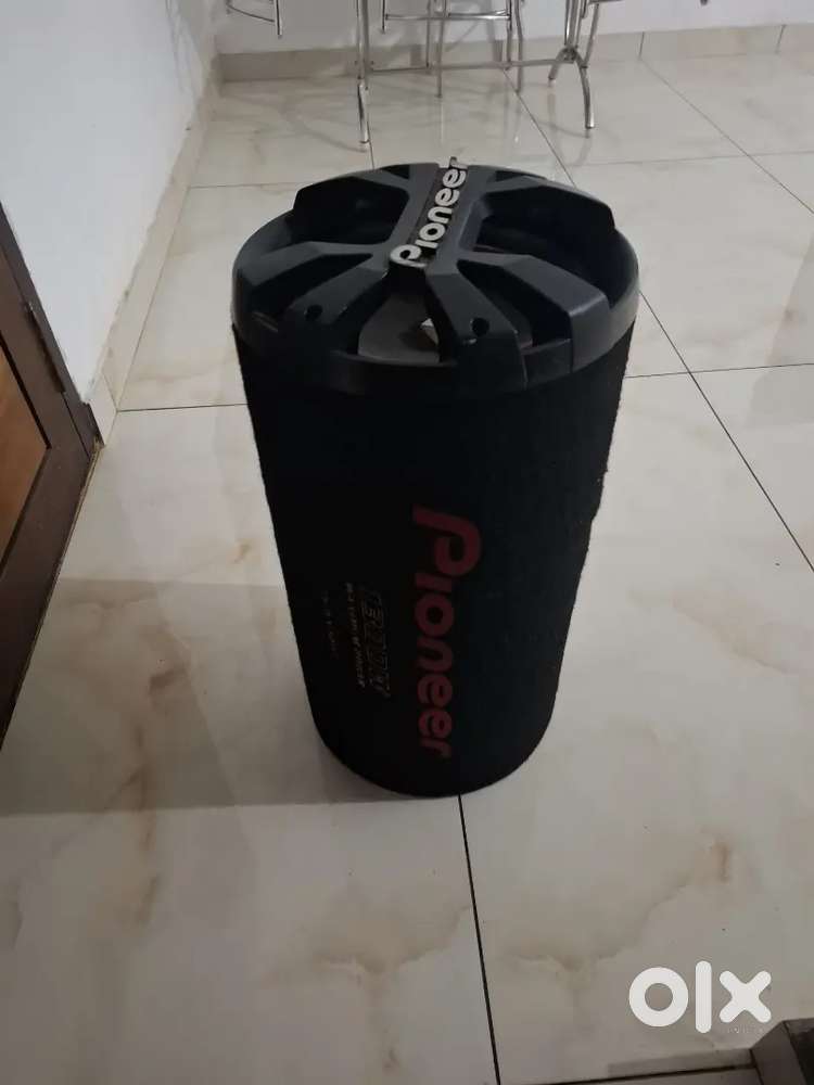 Pioneer car cub woofer