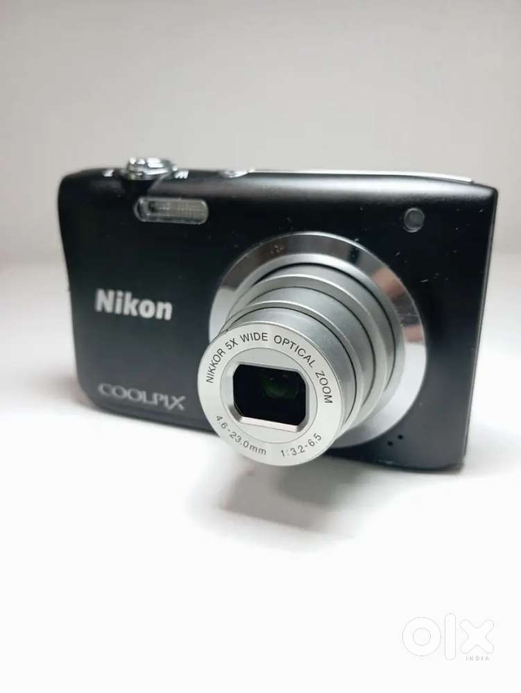 Nikon A100 Vintage Compact Camera • Working Perfectly
