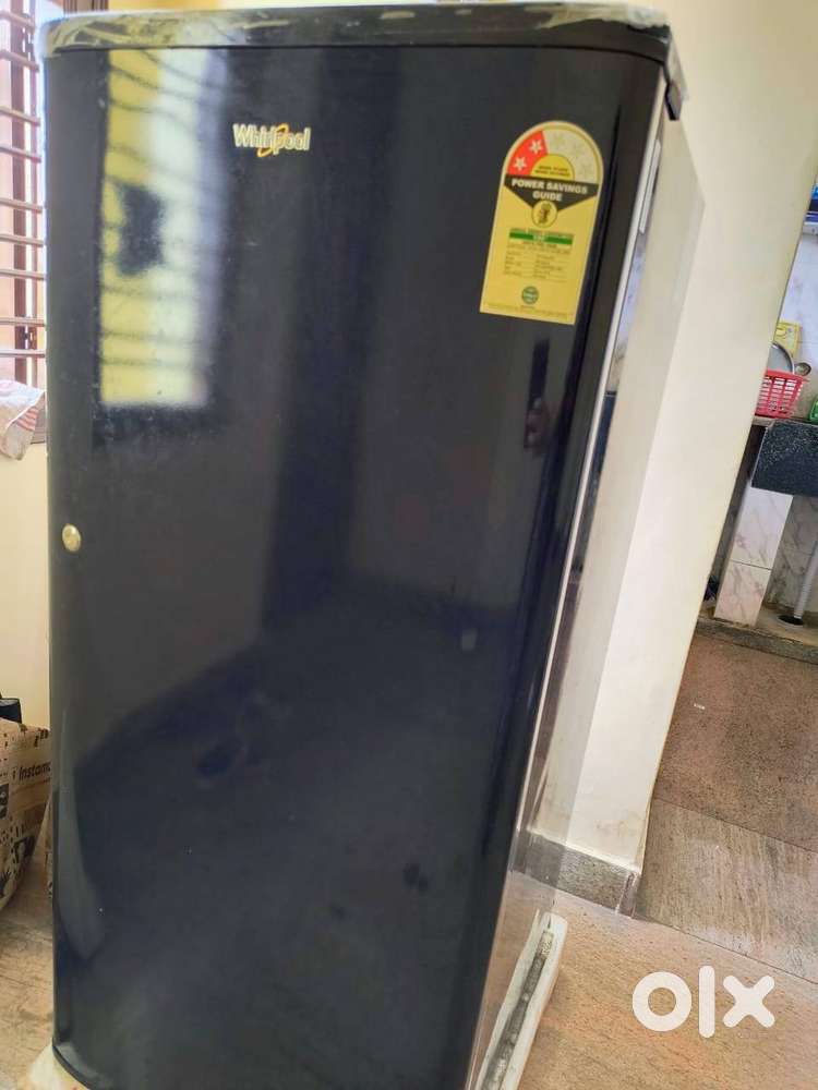 Whirlpool 184L Single Door Fridge – Like New, Box Available