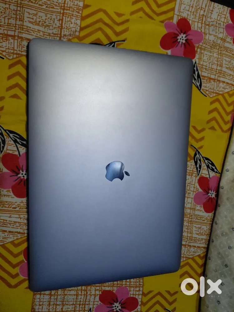 Apple MacBook Pro 16GB Ram / 512GB SSD