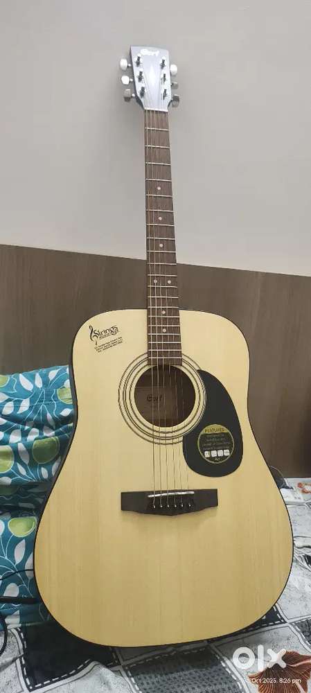 Guitar ( Cort AD 810 OP)