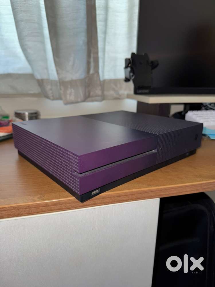 Microsoft Xbox One S 1TB
