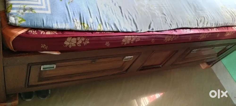 Wooden Box Bed(6/7)