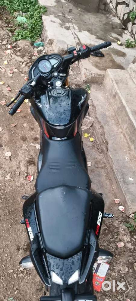 80 85  wale dur raho 3 sal ka insurance hai