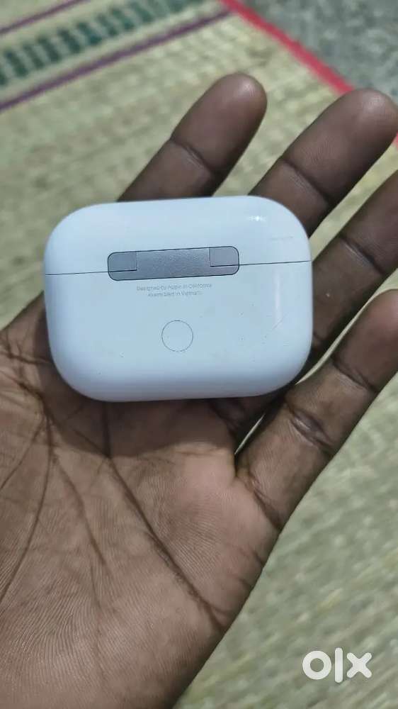 Apple airpods 2 generation