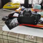 CANON 200D||