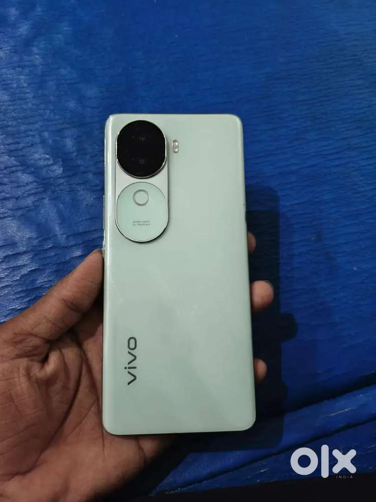 Vivo y40 e