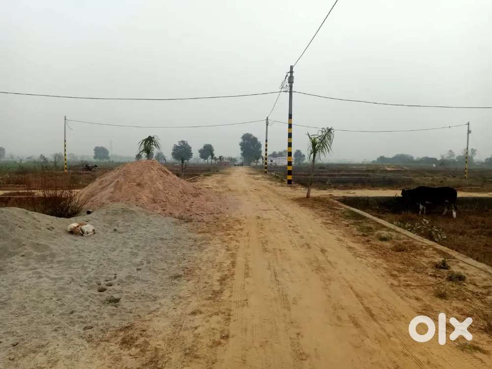 Es new year paye dhamakedar offer plot par noida extension near sector