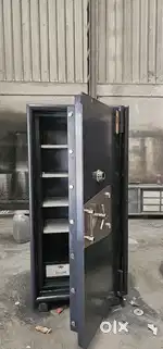 Brand new  for commercial locker for gold shops,banks,petrol bunks etc