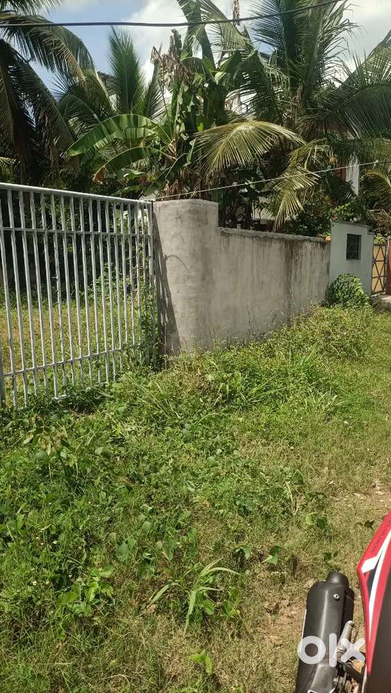 പേരൂർക്കട ആയൂർക്കോണം 7.5സെന്റ് സെന്റിനു 9.5ലക്ഷം