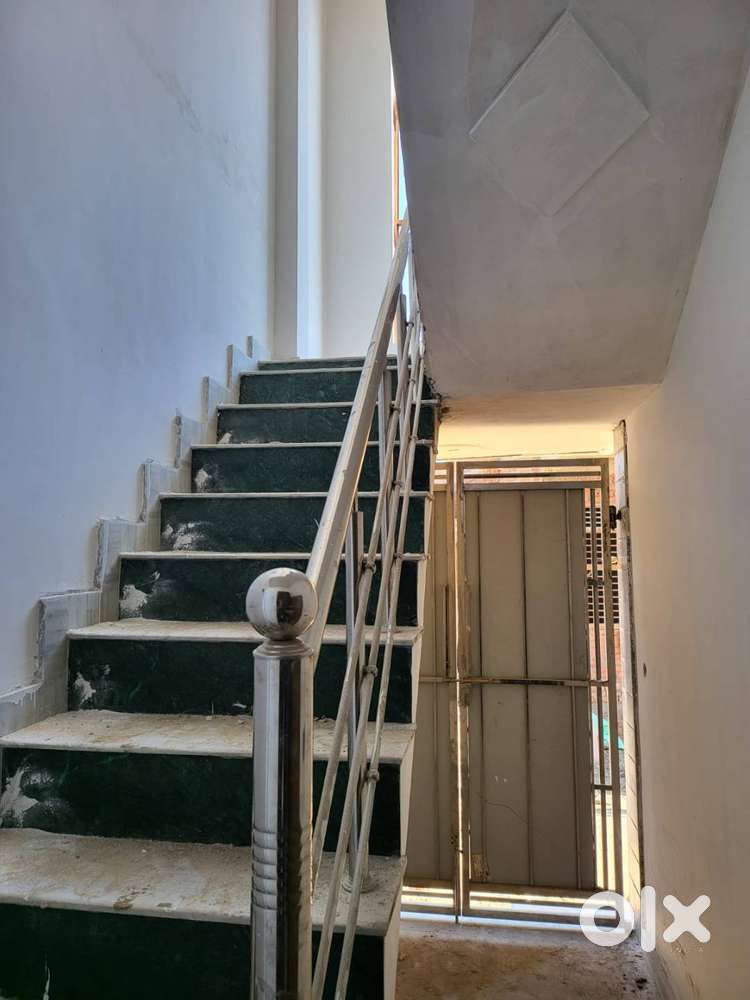 1BHK House Sale In Mansarovar Park Near NH24 Highway
