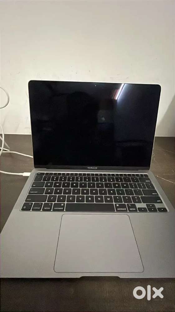 MacBook M1 for sale