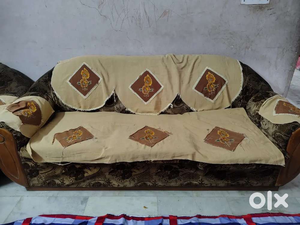 3 + 1 + 1 seater sofa