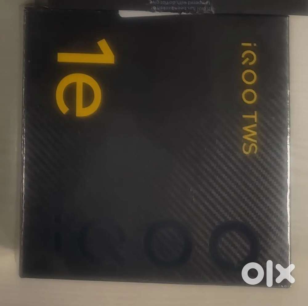 iQOO TWS 1E earphones