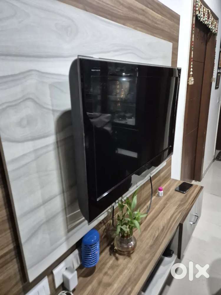 Samsung LCD TV 32 inches