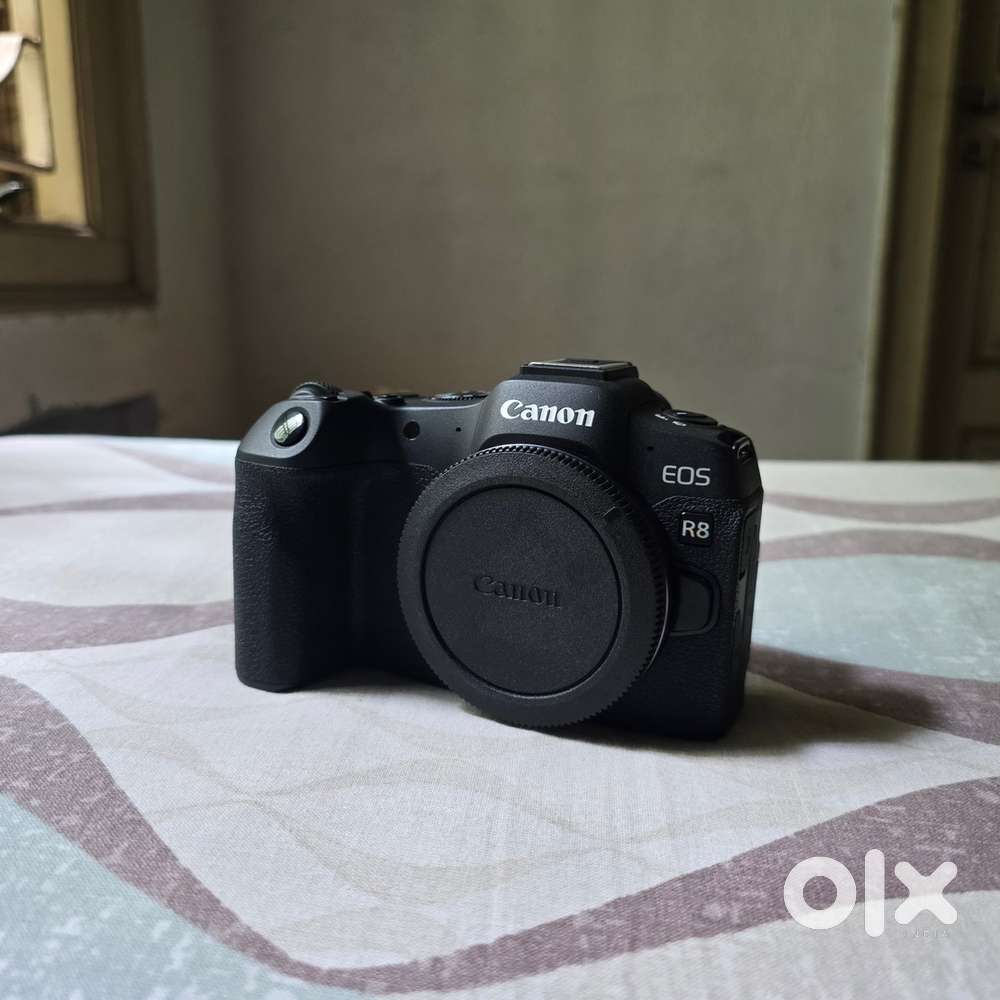 Canon r8 with 35mm lens for sale